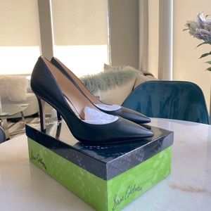 BRAND NEW, NEVER WORN Sam Edelman Hazel pointed toe heels. Classic Pumps.